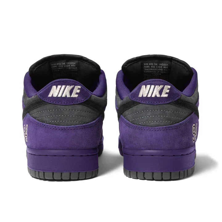 Supreme x Nike SB Dunk Low 'Ink Black'