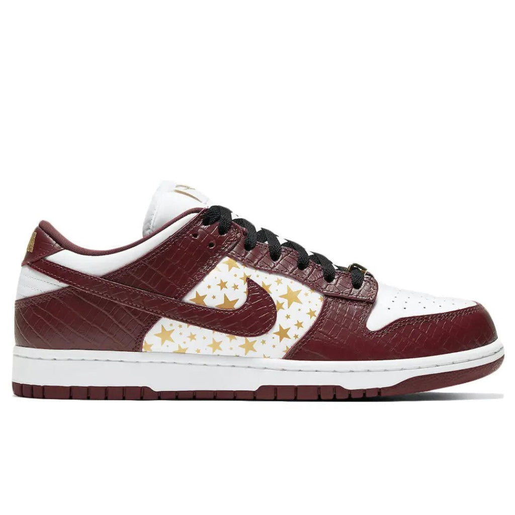 Supreme x Nike SB Dunk Low 'Stars Barkroot'